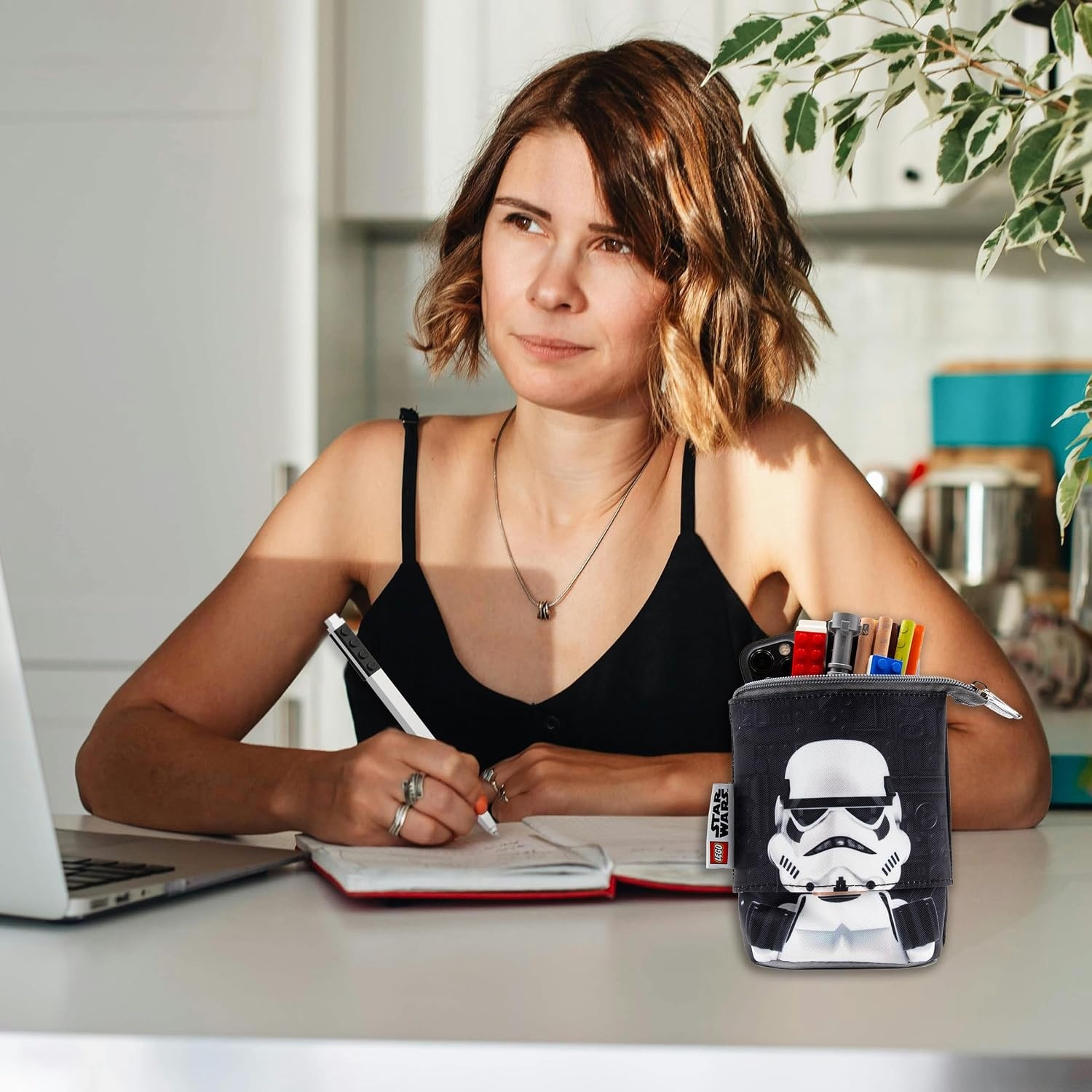 image:imageIQ LEGO Star Wars Pop Up Pencil Case StormtrooperHan Solo 53461