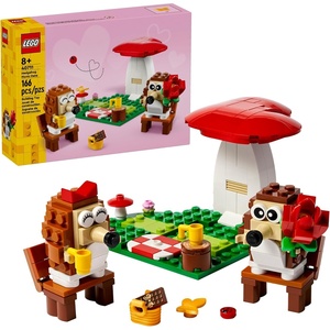 LEGO Hedgehog Picnic Date Building Toy – Animal Figures and Playset for Kids, Boys and Girls, Ages 8+ – Gift for Her and Him – with 2 Hedgehog Toys and Accessories – 40711