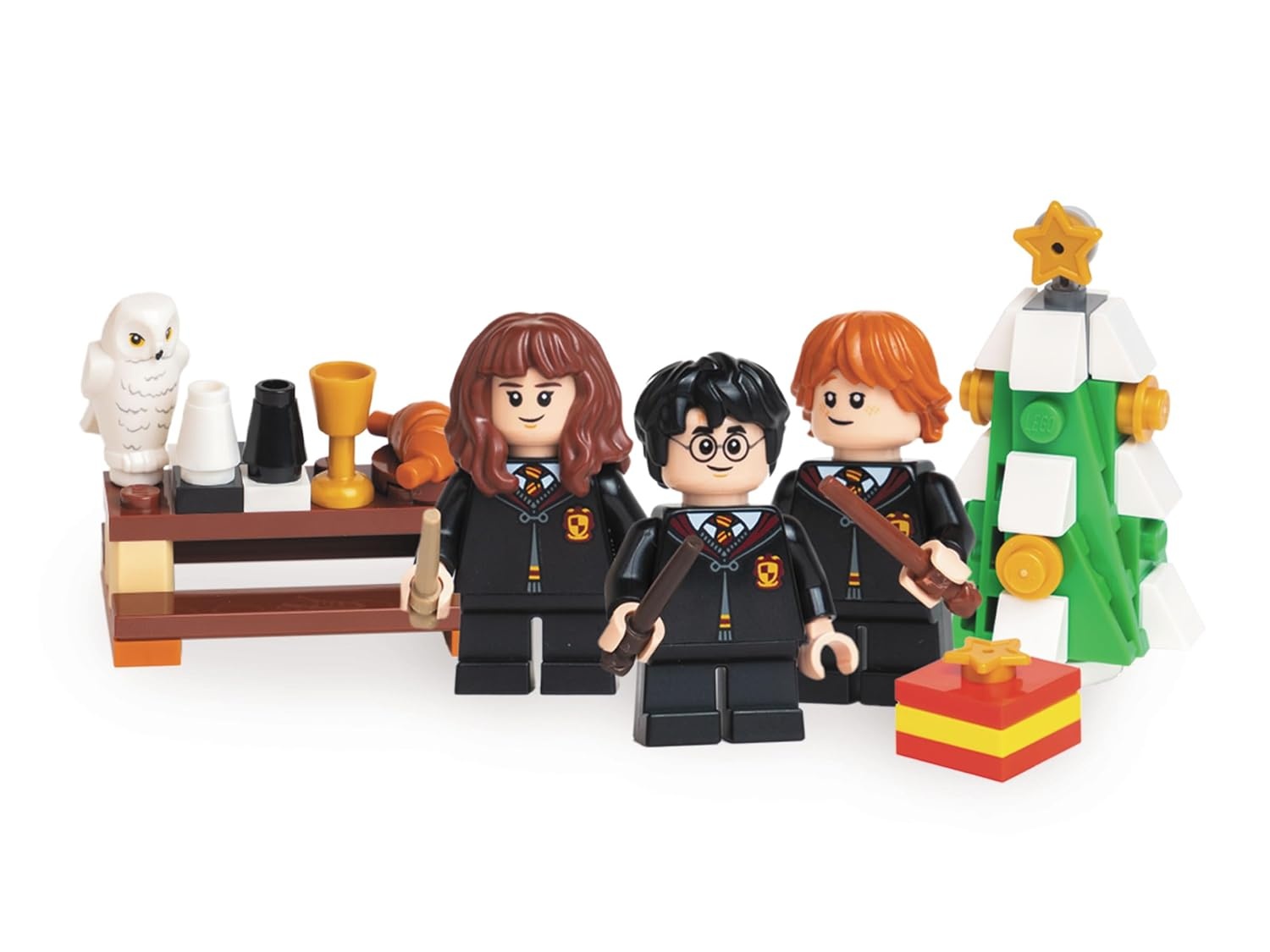image:imageLEGO Harry Potter Magical Year at Hogwarts Christmas Activity Book with Fun Facts Play Scene Basic Brick Kit and 3 LEGOR Minifigures to Inspire Imagination and Creativity