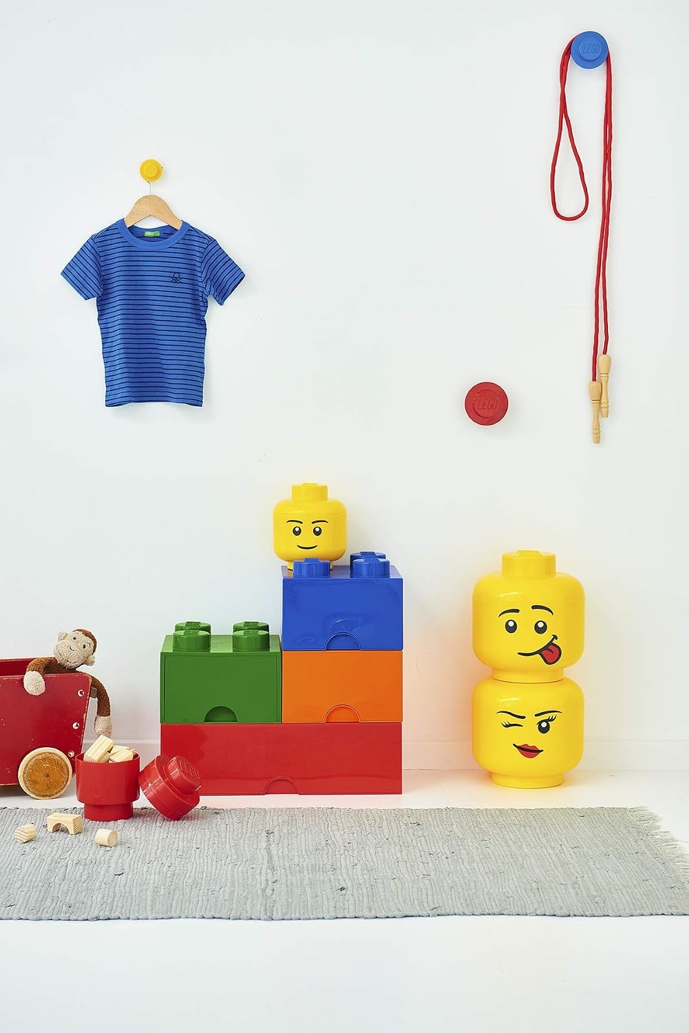 image:imageLEGO Small Winking Stackable Storage Head Girl 1 piece