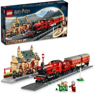 LEGO Harry Potter Hogwarts Express & Hogsmeade Station Building Toy – Pretend Play and Display Decor for Boys & Girls, Ages 8+ – Gift Idea for Birthdays – 76423(Standard Packaging)